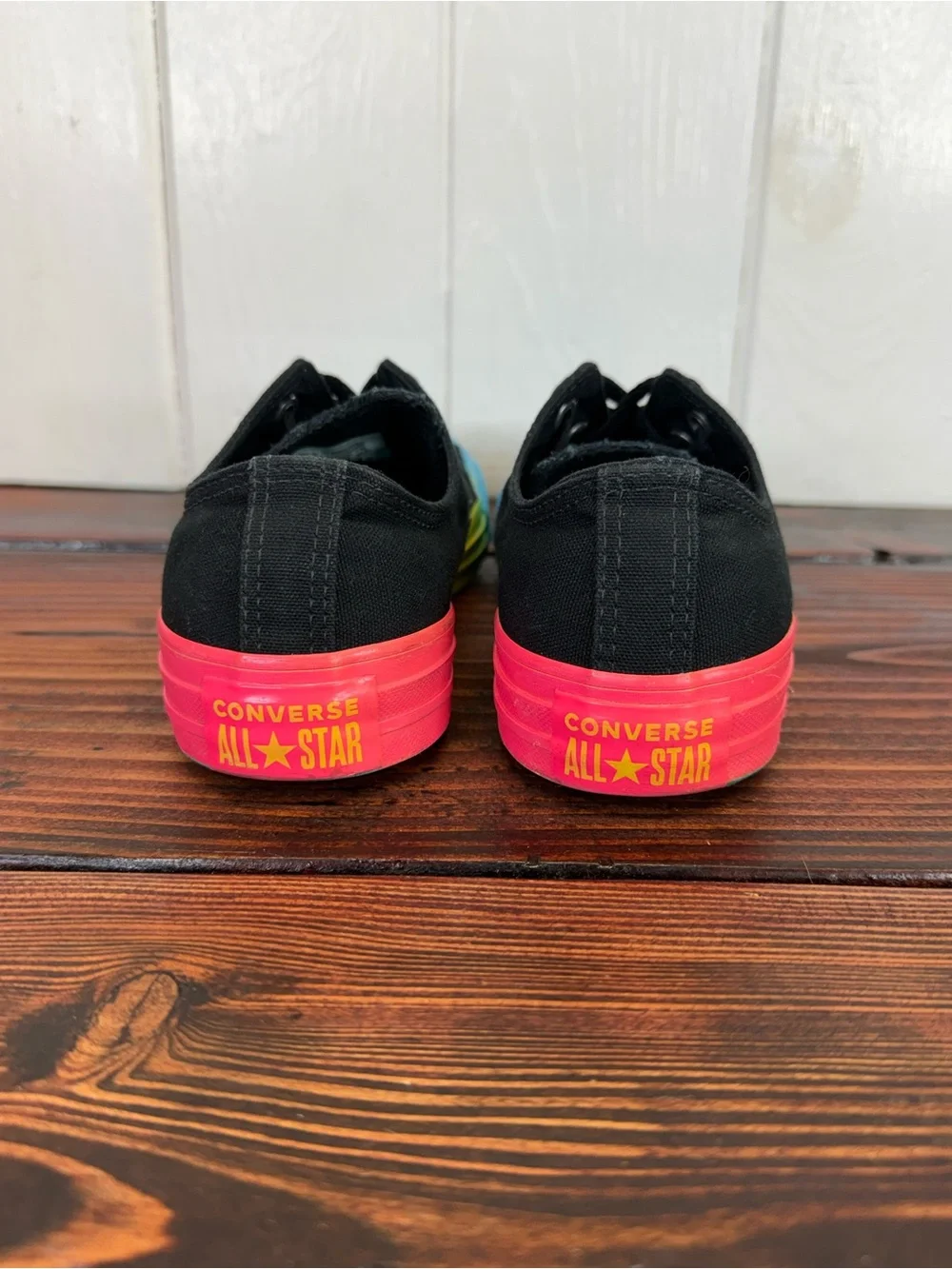 Converse Chuck Taylor All Star Low “Rainbow Sole” – Women’s 7.5 / Men’s 5.5 - Picture 7 of 9